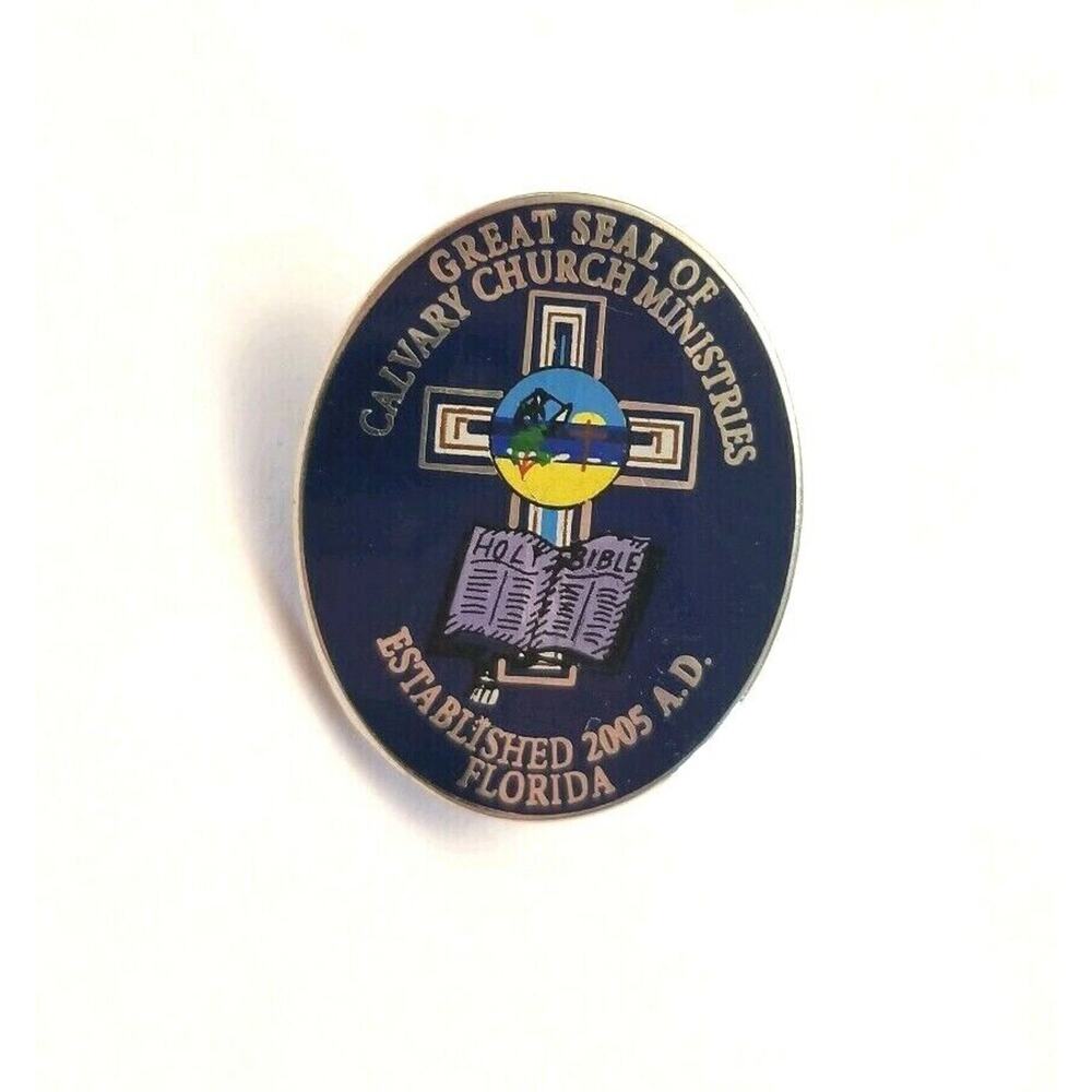Great Seal of Calvary Church Ministries 2005 Florida Pin Blue Enamel Cross Brooc